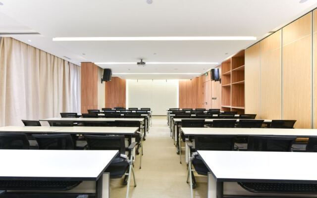Atour Hotel Beijing Linkong New National Exhibition Center Branch