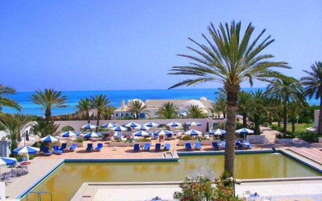 Hotel Les Sirenes Beach