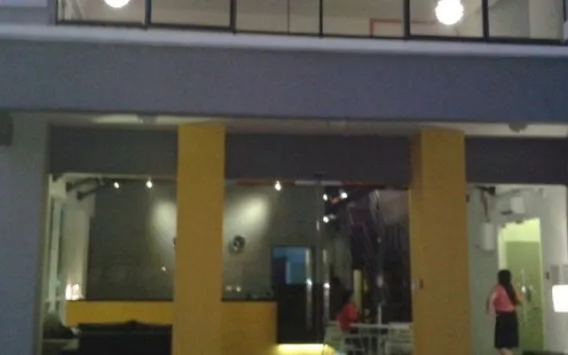 SKYPOD Hostel