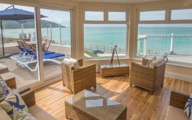 Beachside Apartment On The Beach