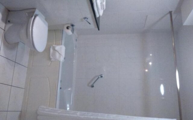 Newbury Hotel