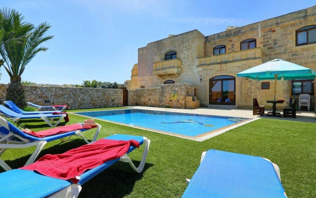 Villa Savona 3 Bedroom Villa With Private Pool