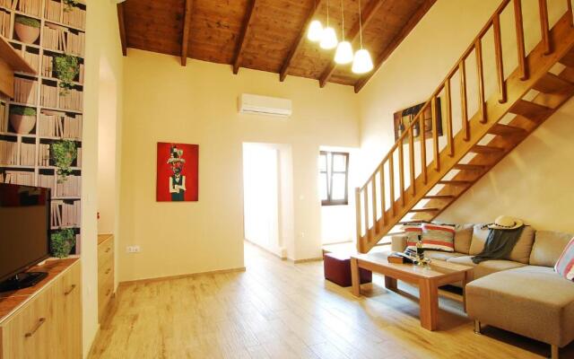 Asikiko Suites