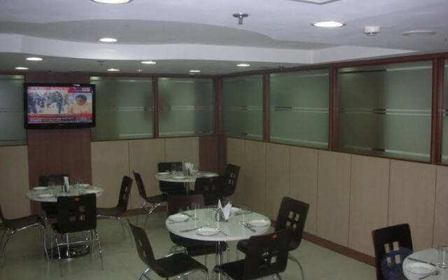 Hotel Hyphen Noida