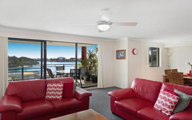 Spinnaker 102 - On The Lake!