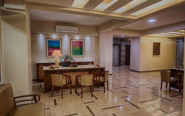 SinQ Suites