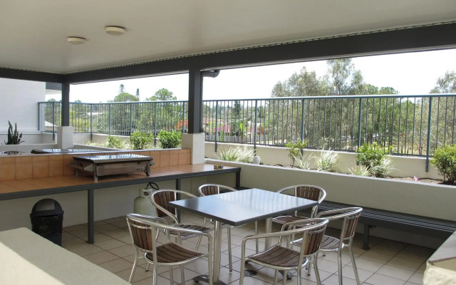 Springwood Tower Apartment Hotel