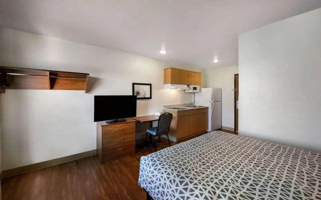 WoodSpring Suites Columbus Southeast