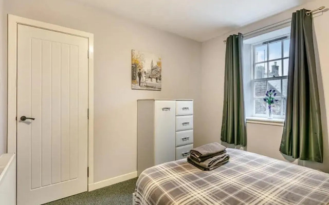 Townhouse Apartments Montrose