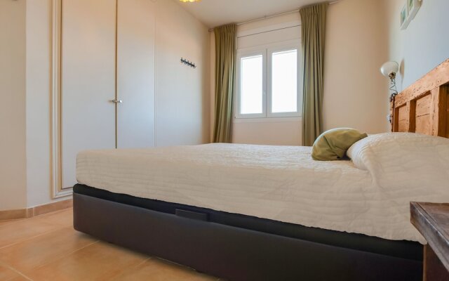 Quaint Holiday Home in Vilacolum With Swimming Pool