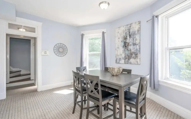 Queen City Suites For 7