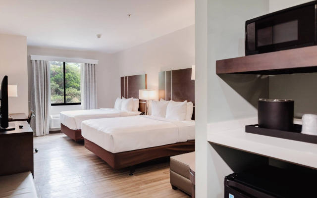 Comfort Inn & Suites Tobago