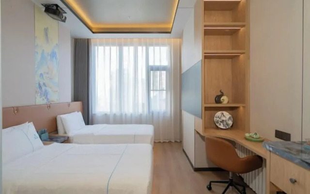 Dequan Landscape Hote