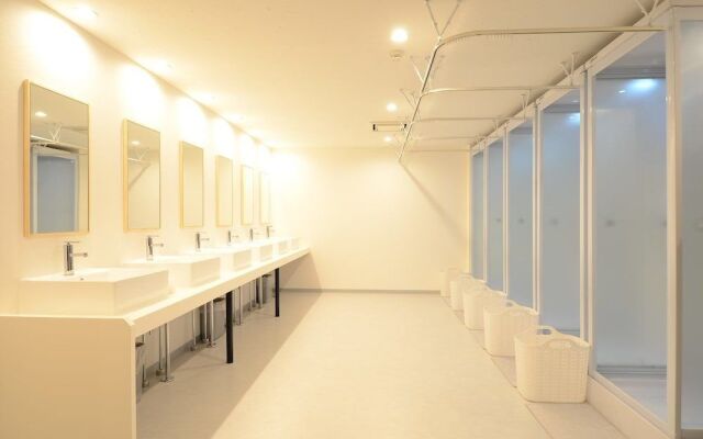 Moon Station Hotel Tokyo