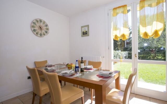 A Modern and Cozy Furnished Apartment With Garden