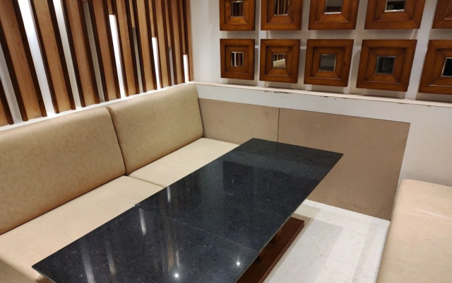 Hotel Samrat