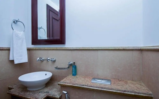 Dashing 2B Apt in Old Downtown