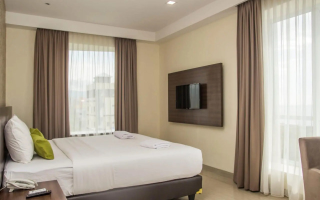 Airy Boulevard Ahmad Yani 17 Manado