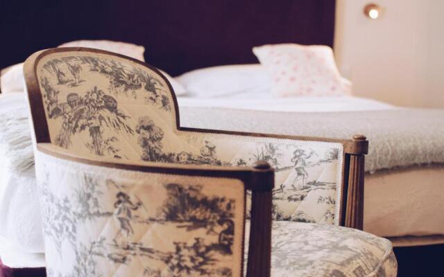 Sally Port Suites