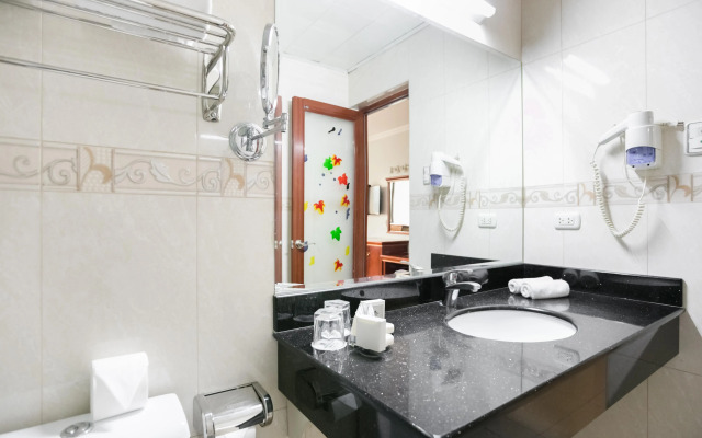 Kingdom Hotel