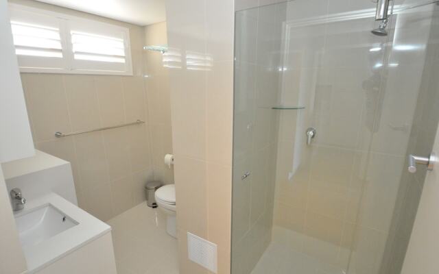 Neutral Bay 63 Ben Furnished Apartment