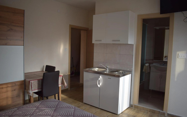 Apartments Nediljko & Mila