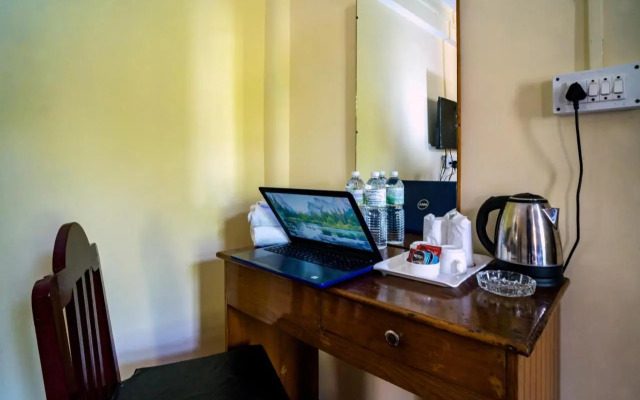 Magpie Mall Road Residency ( MG-MARG )