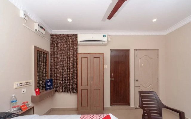 New Royal Inn by OYO