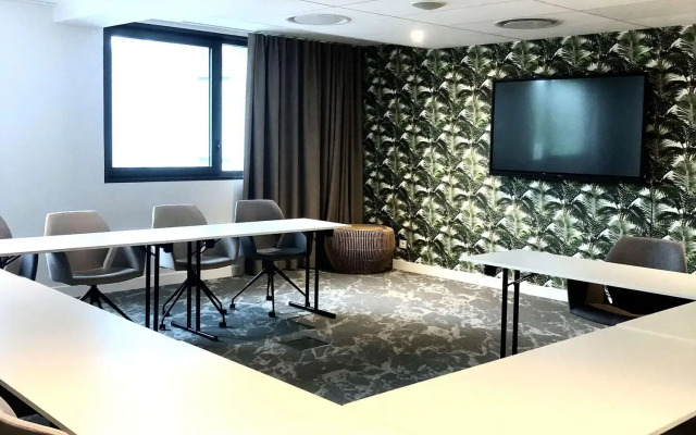 GOLDEN TULIP LYON OUEST TECHLID - Hotel & Spa