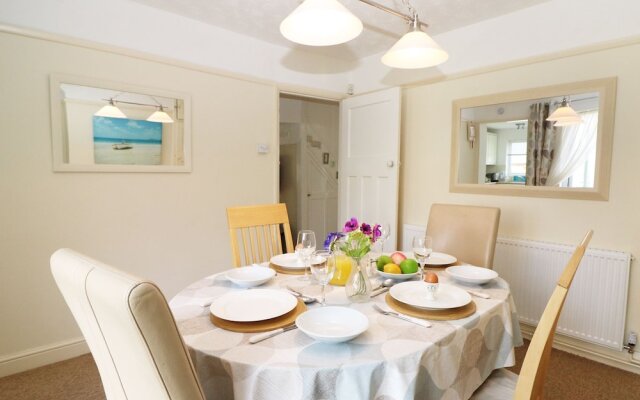 Harbourlights Cottage