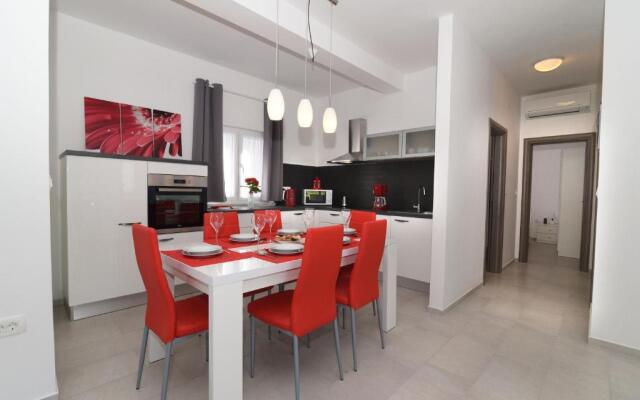 Villa Luna - beautiful, modern and luxurious