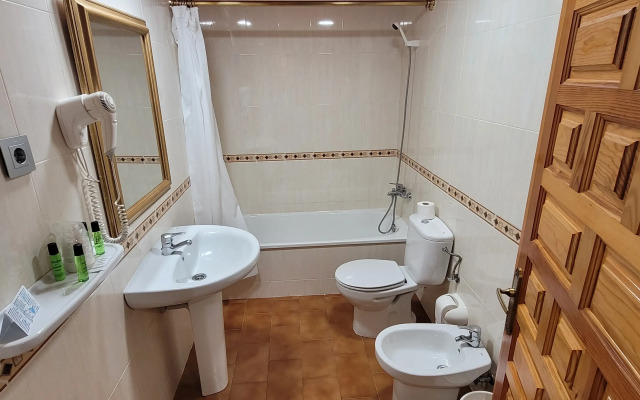 Hotel Mesón de L'Ainsa