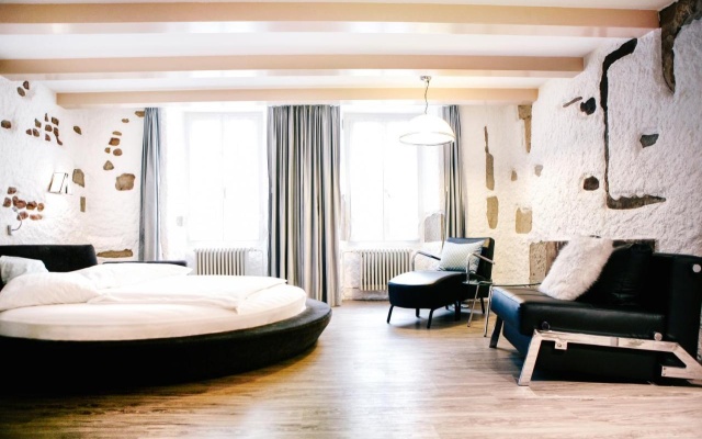 Murtenhof & Krone – Guest Rooms – Murten
