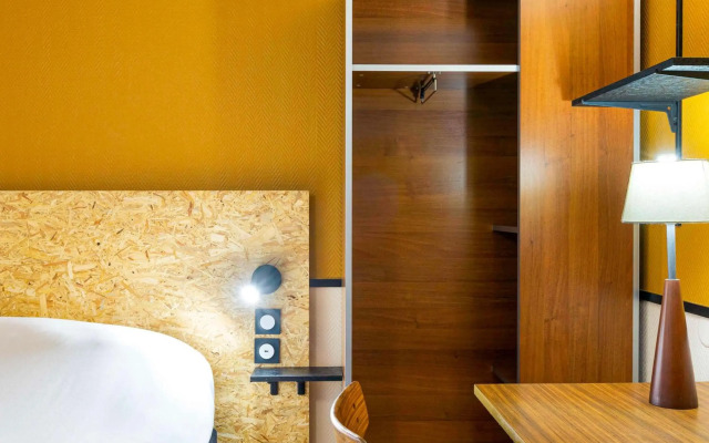 greet Hotel Villeneuve La Garenne
