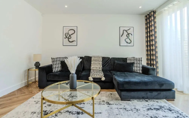 The Hidden Suite - 4BR Townhome Roof Top