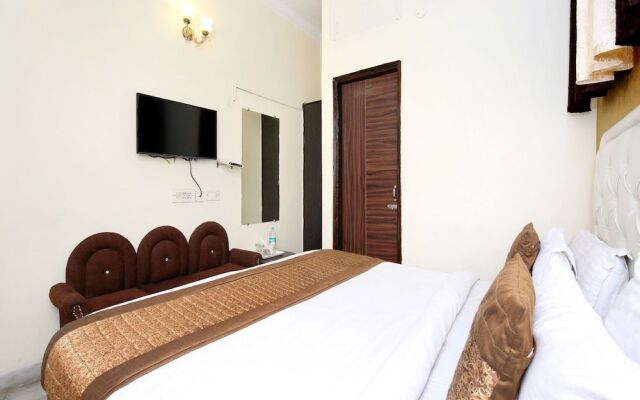 OYO 966 Hotel Sallow International