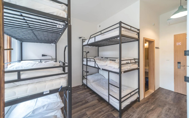Hostel Orange