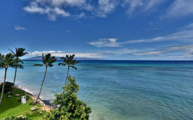 Hololani Resort