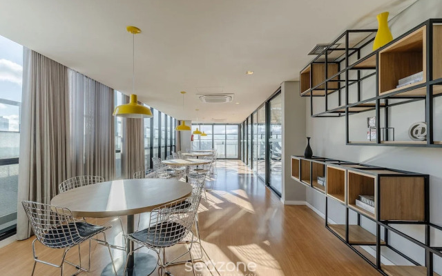 Comfortable and Complete Stay in Downtown Curitiba - ECL