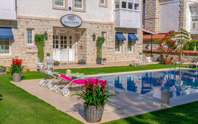 Salbakos Herakleia Boutique Hotel