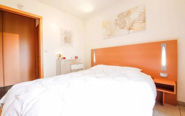 Apartment With a View of Durbuy Golf Course