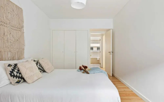 Beautiful 2 Bedroom Apartment in Bairro Alto