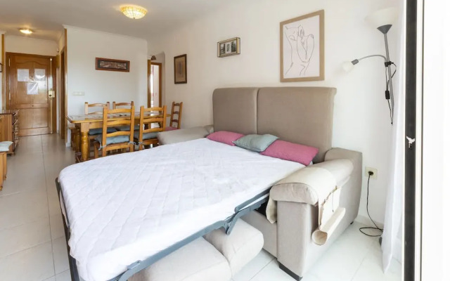 Begonia in Daim s With 2 Bedrooms and 1 Bathrooms