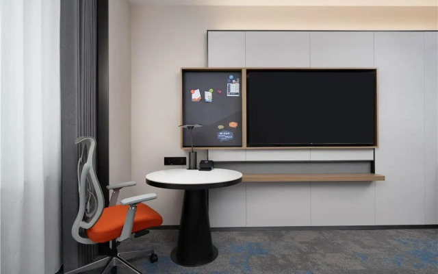 Hampton by Hilton Kuitun