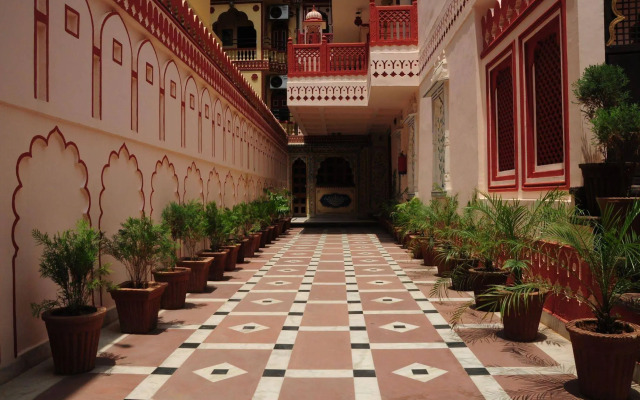 Hotel Sajjan Niwas