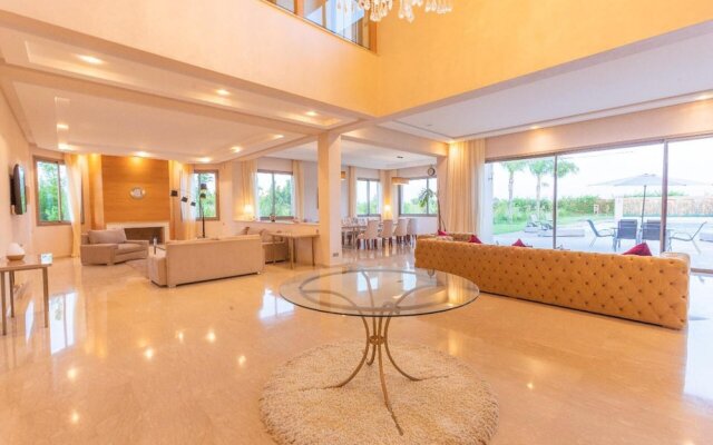 Villa With 7 Bedrooms in Marrakech, With Wonderful Mountain View, Priv