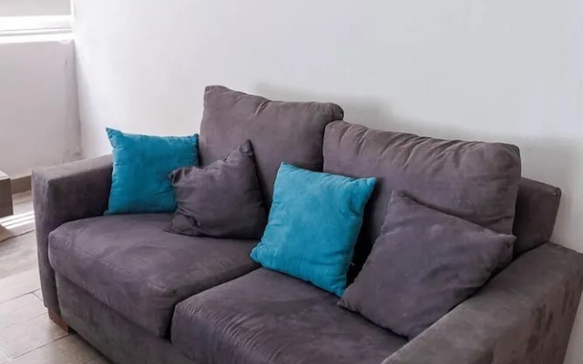 New Cozy San Pedro Home Patio Work Area