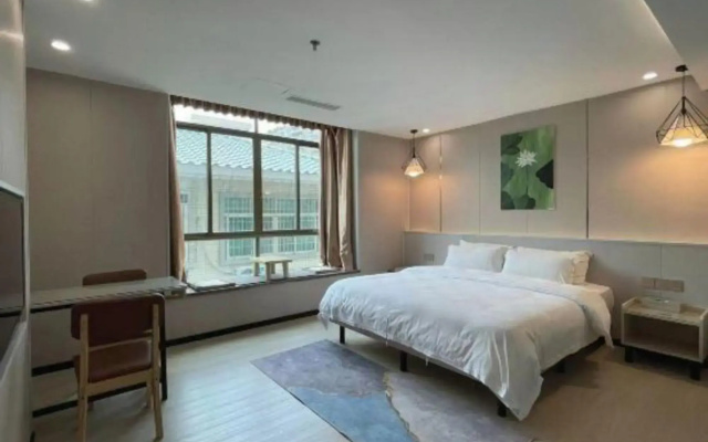 Junhui Apartment Hotel