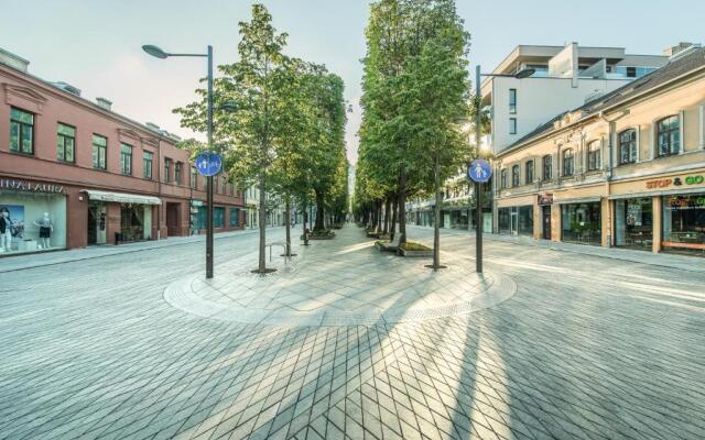 River city apartments No 1 by URBAN RENT