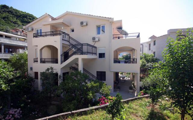 Apartments Raičević